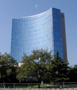 Китай ще премахне допълнителните мита върху определен внос от Канада